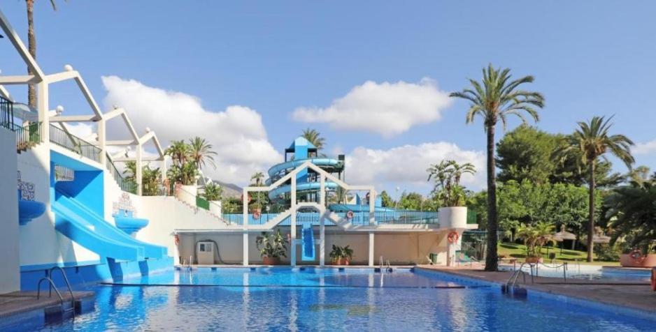 בנאלמדנה El Estudio De La Playa Benalbeach Holidays Paradise מראה חיצוני תמונה