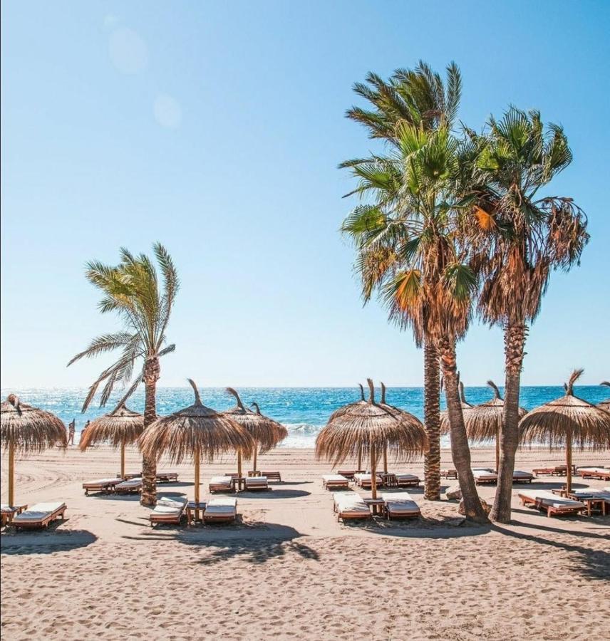 בנאלמדנה El Estudio De La Playa Benalbeach Holidays Paradise מראה חיצוני תמונה